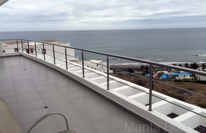 For rent excellent three-bedroom apartment in Miromar