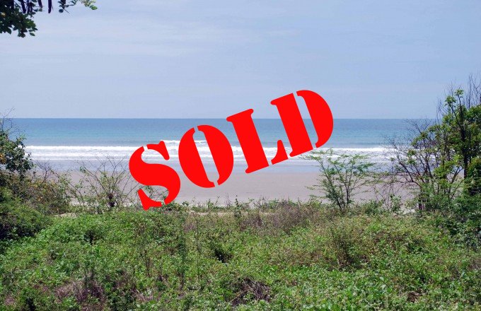 Se vende terreno lotizado en la playa Briseño